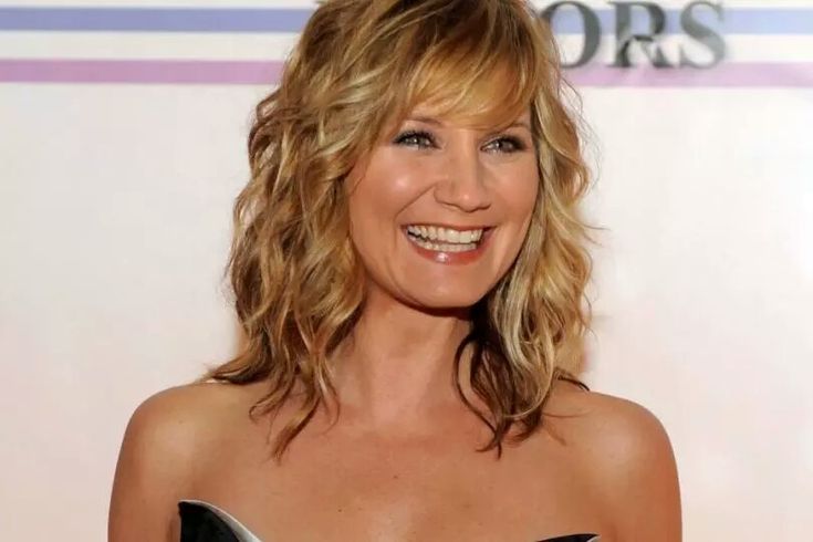 Jennifer Nettles Plastic Surgery and Body Measurements