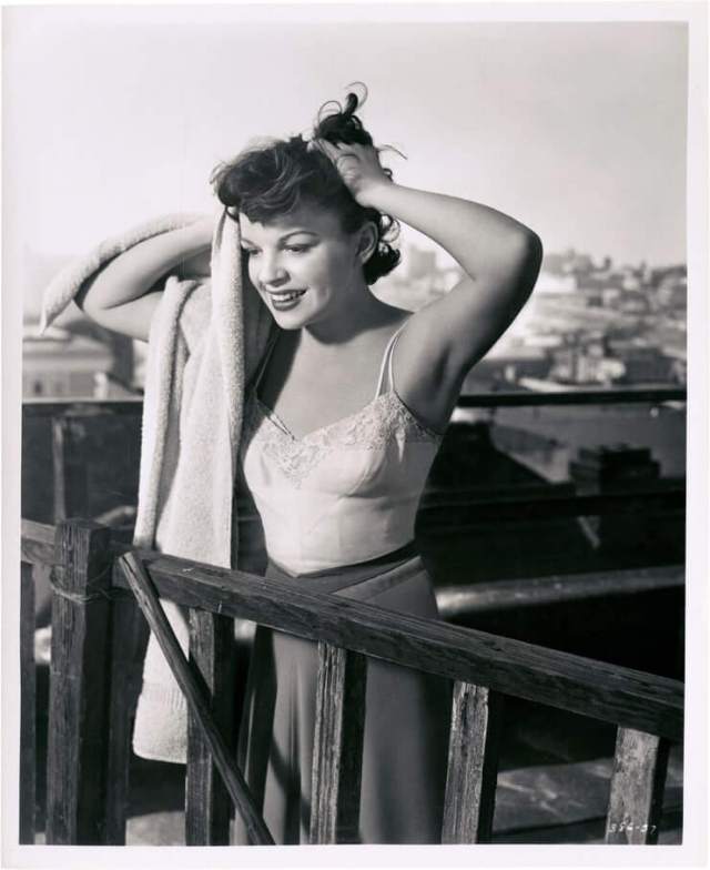 Judy Garland Plastic Surgery Body