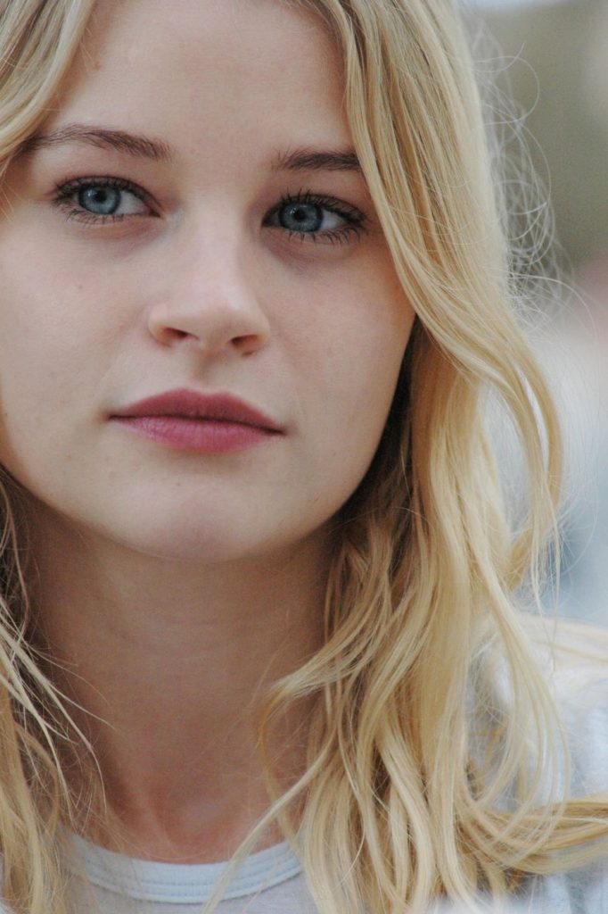 Emilie de Ravin Cosmetic Surgery Face