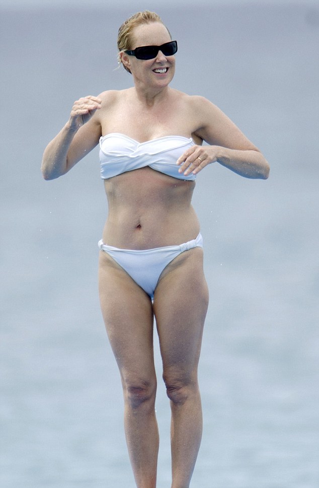 Sally Dynevor Plastic Surgery Body